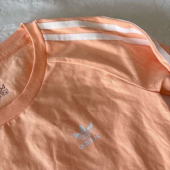 NWOT Adidas Peach Crop Top - Picture 2 of 3